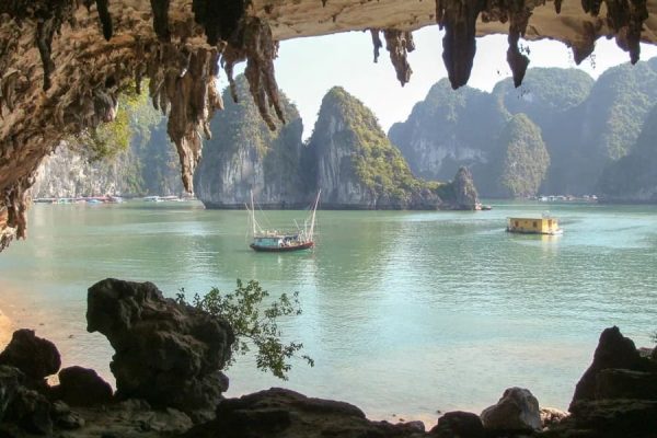 Bo Nau Cave - Vietnam School Trip