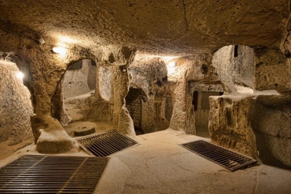 Cu Chi Tunnels - Vietnam School Trip