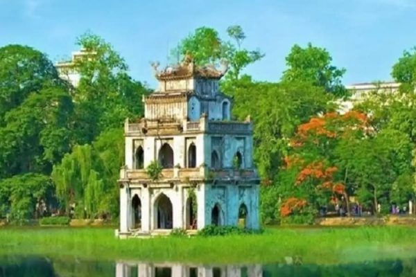 Hoan Kiem Lake - Vietnam School tour