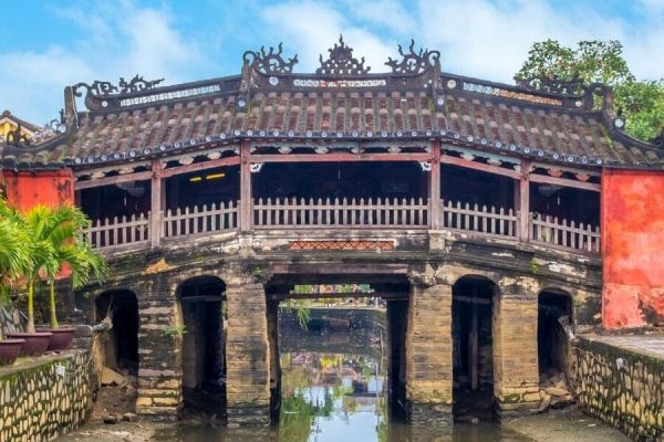 Japanese Covered - Vietnam Art Tour