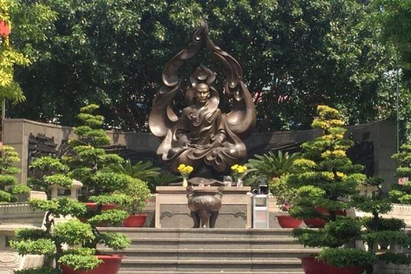 Thich Quang Duc Monument - Vietnam School TRip